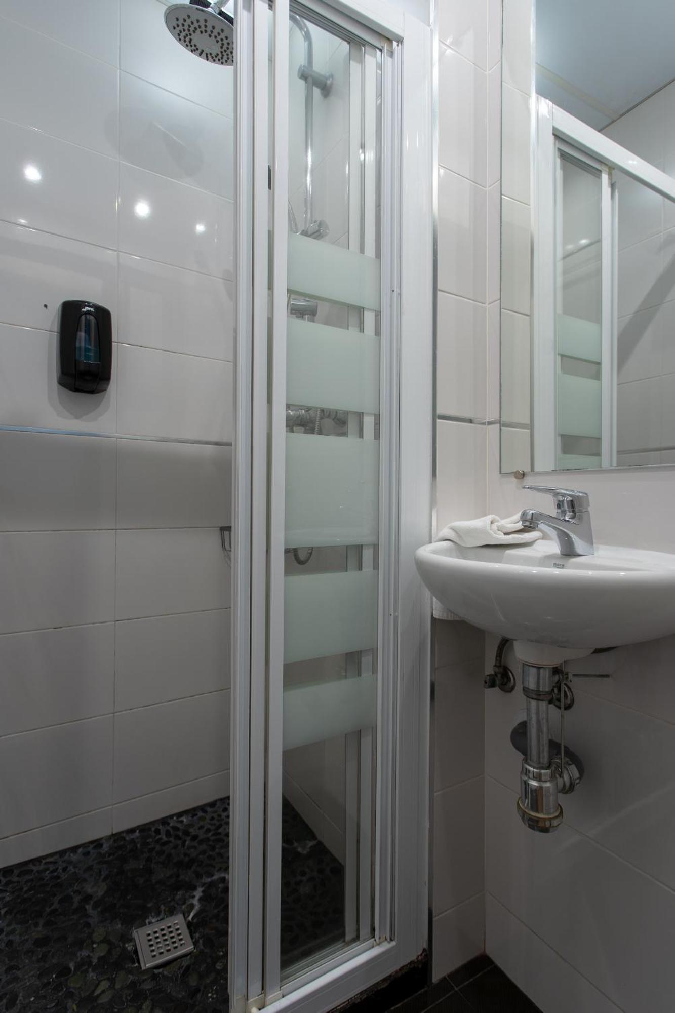 Apartamentos Nickel Madri Exterior foto